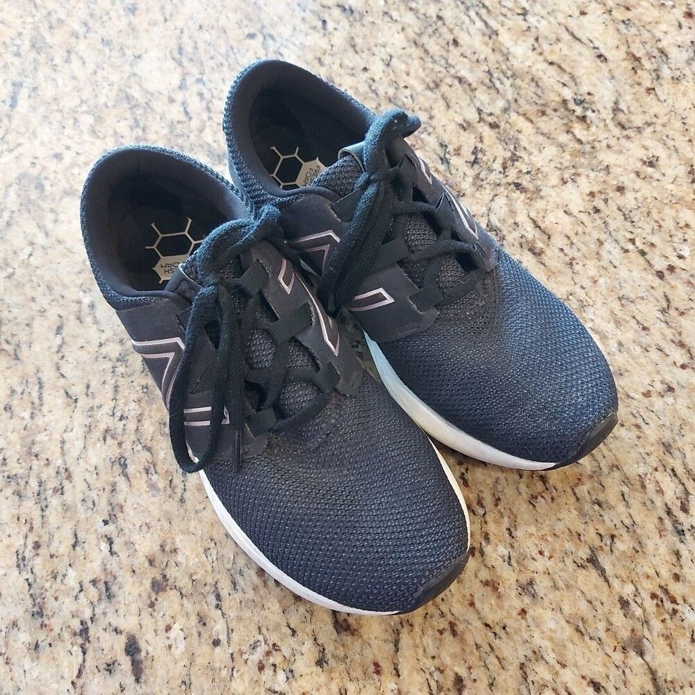 New Balance Women's Shoes Fresh Foam Vero Racer Size 10B Sneaker Black
